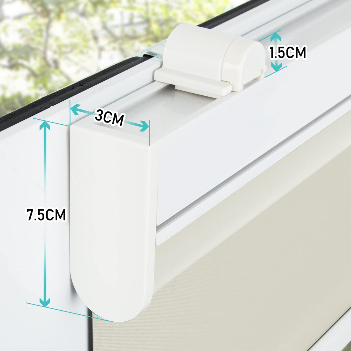 Elektrisches Akku-Rollo M130 nach Maß – lichtdurchlässig oder verdunkelnd